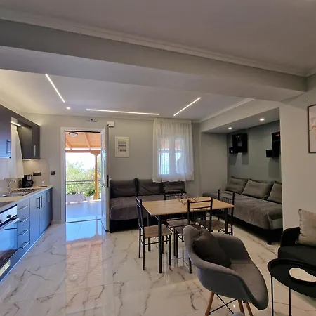 Dennis Seaview Appartement *